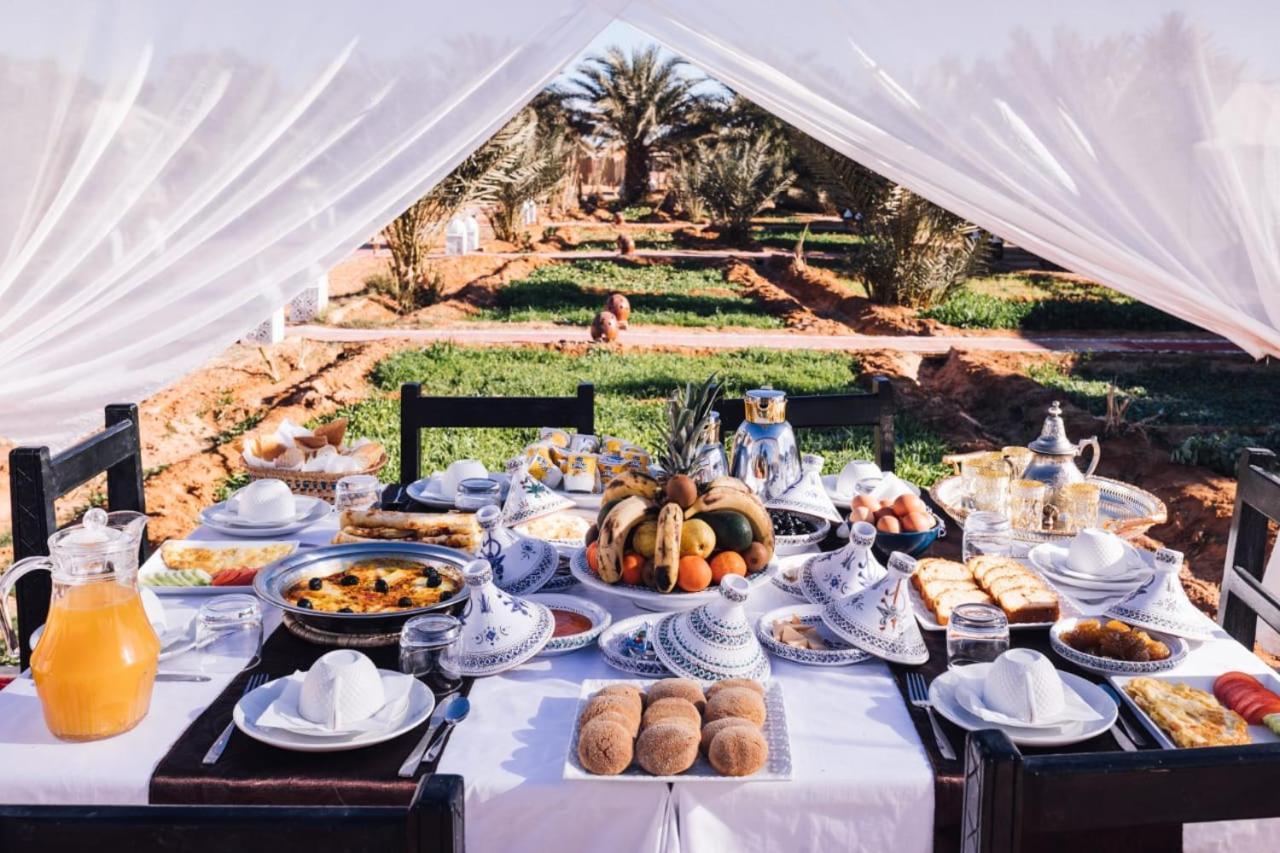 Hotel Oasis Luxury Camp à Merzouga Extérieur photo