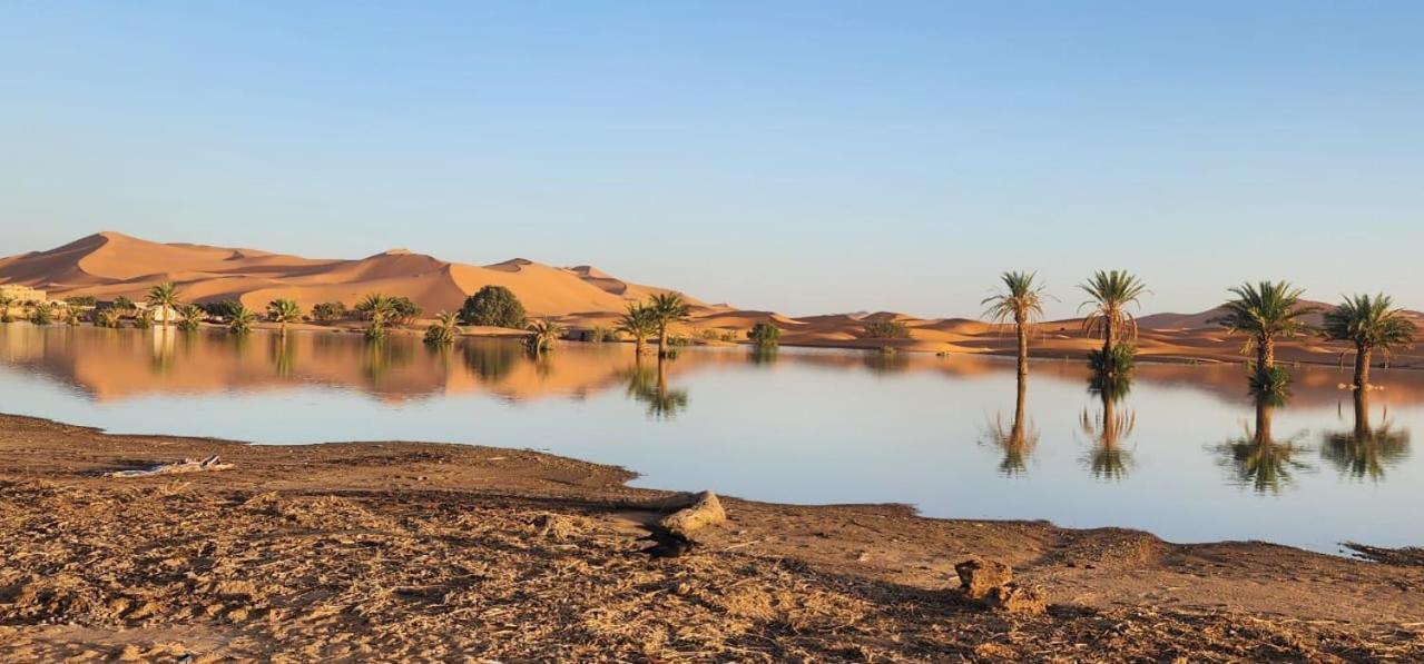 Hotel Oasis Luxury Camp à Merzouga Extérieur photo