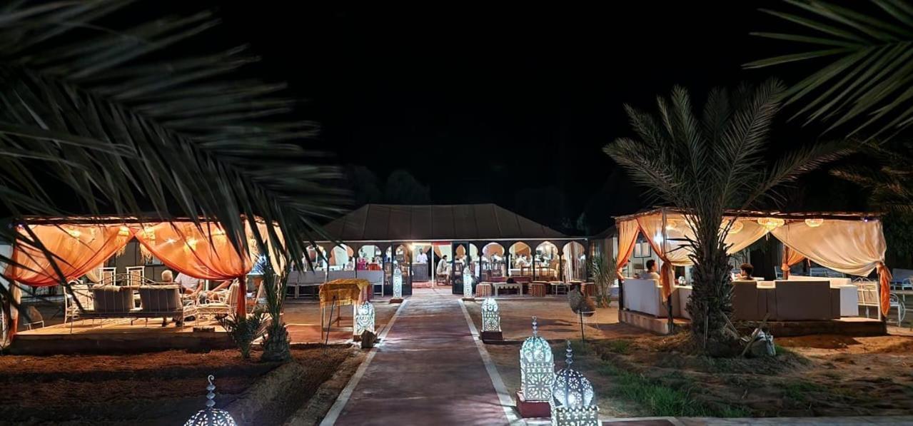 Hotel Oasis Luxury Camp à Merzouga Extérieur photo